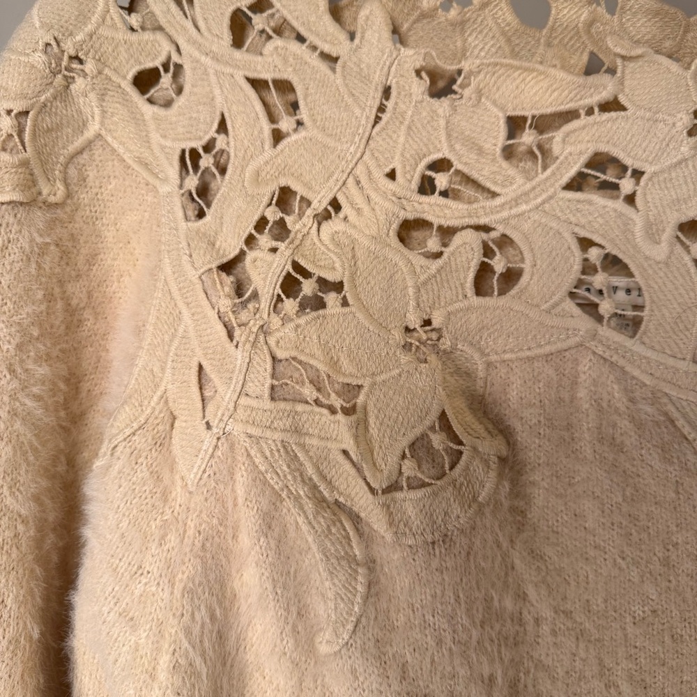 BaeVely Cream Buttery soft Sweater Lace Crochet Neck Romantic Cottagecore Sz M - Picture 5 of 11